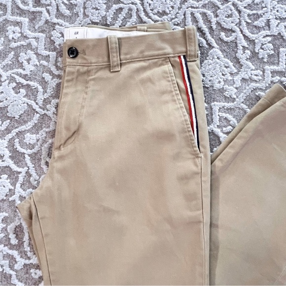 M.Nii x GAP Men’s Stringer Chino - Picture 2 of 11